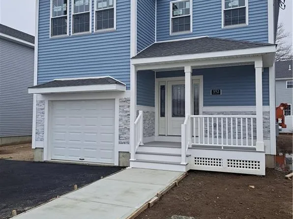 592 Smithfield Ave, Pawtucket, RI 02860