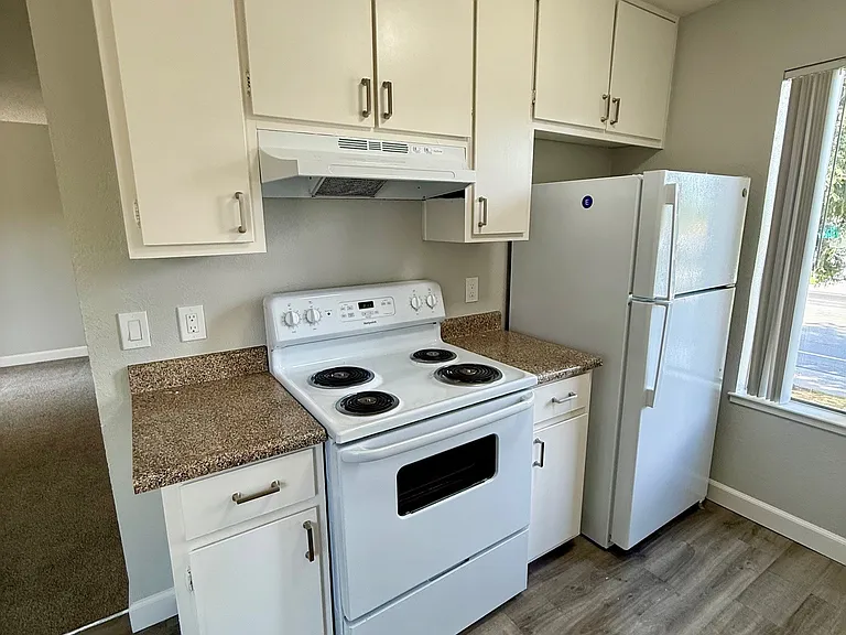 Sierra Woods Apartments — Photo 4