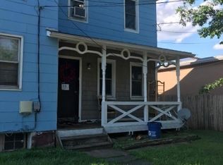 53 Canal St, Raritan, NJ 08869