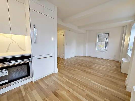 Sold by Rachel Realty | media 6