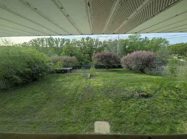 789 Terrace Dr, Roseville, MN 55113