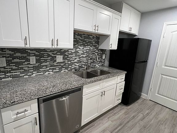 2nd image of 6501 Osprey Dr #B