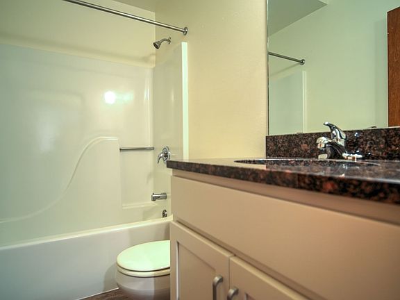 3rd image of 257-259 Langdon St #3B-1Ba