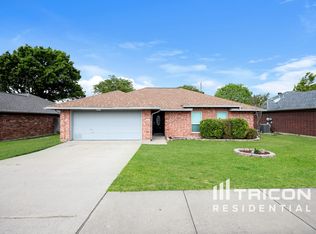 1015 Park Place Blvd, Midlothian, TX 76065