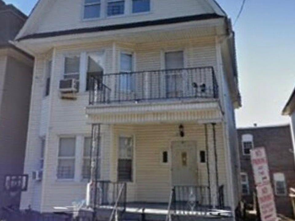 1st image of 81 Hamilton Ave