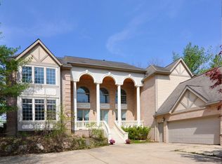 605 Green Rd, Ann Arbor, MI 48105