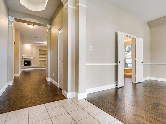 4th image of 2461 Spillway Cir