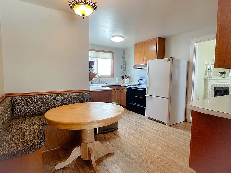 721 Olive St W #1 — Photo 6