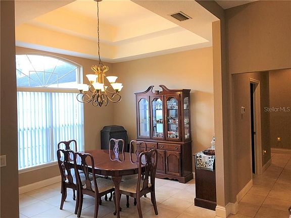 5th image of 3824 White Oak Ct