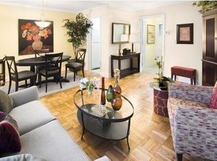 106 Thornton Rd #1, Chestnut Hill, MA 02467