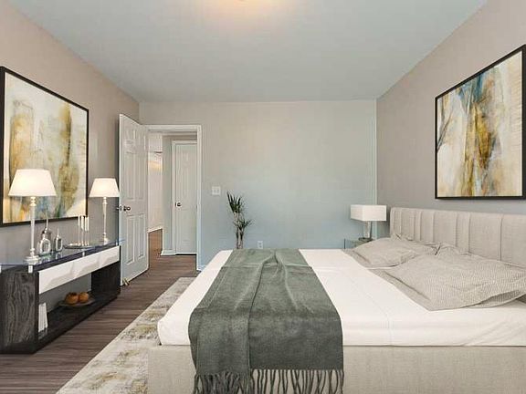 3rd image of 3035 Whittier Way