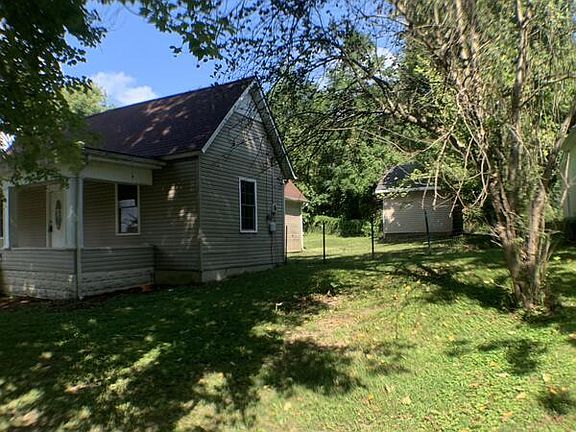 4th image of 706 W Columbia St