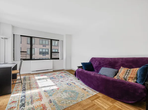 210 East 47th Street image 1 of 7