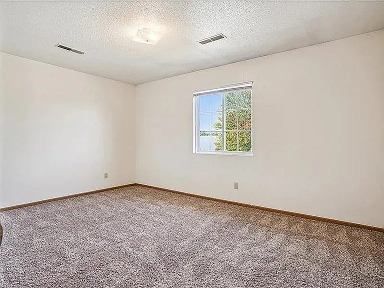 182 W Side Dr #11 — Photo 2