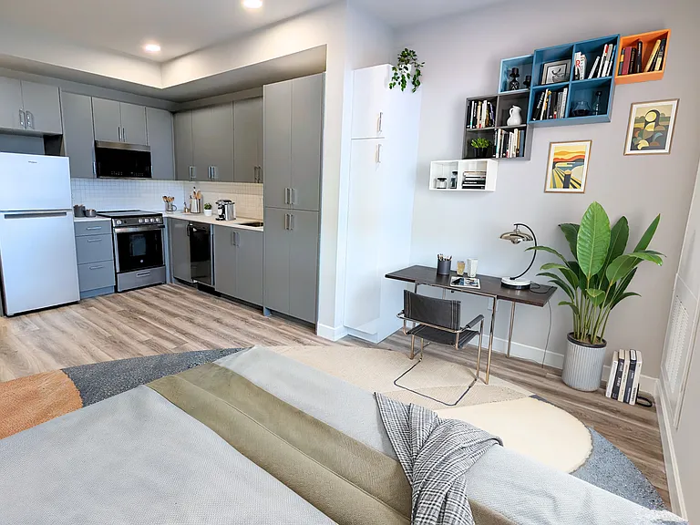 LVL West — Photo 10