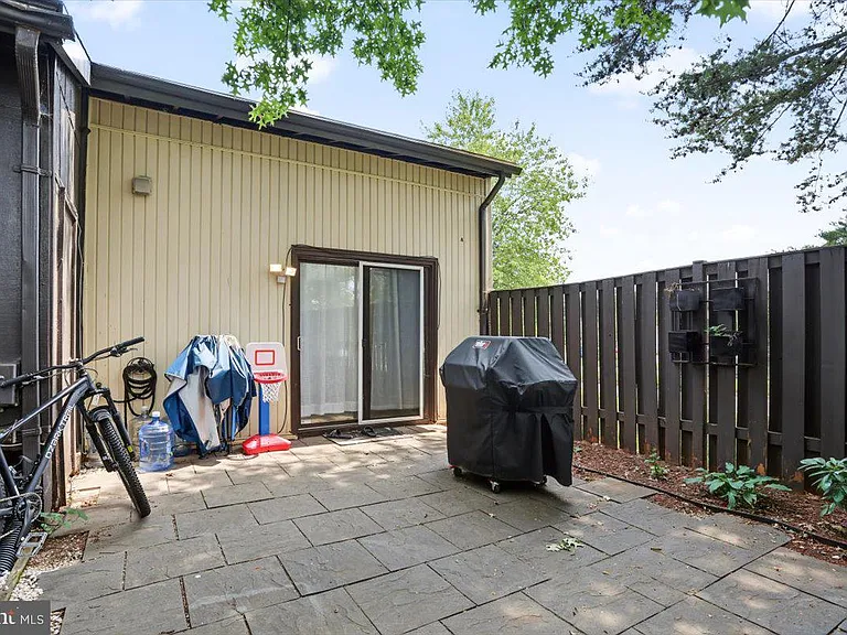 129 Willow Pl — Photo 17