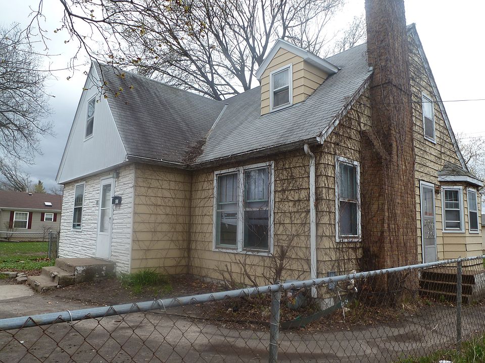 1st image of 4157 James Ave N