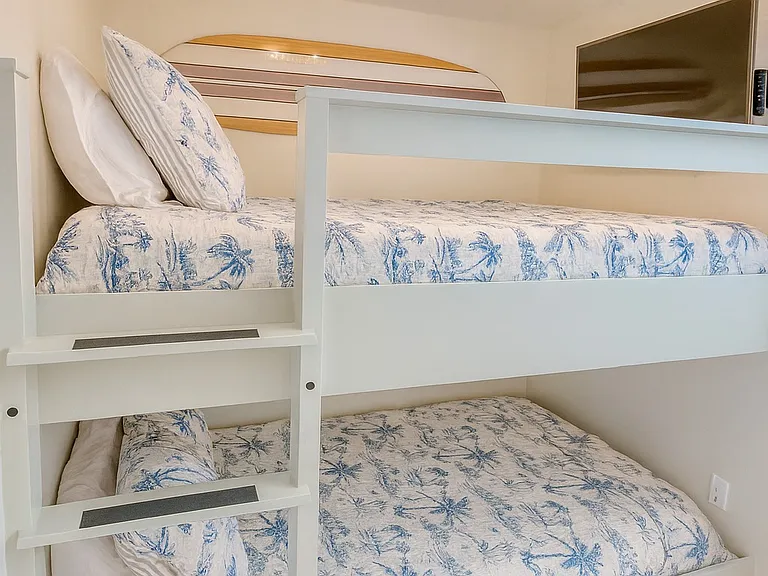 *Recently Upgraded Bunk Beds & TV*