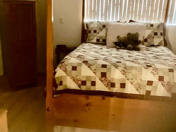 5th image of 4521 NE 21st Ave APT 4