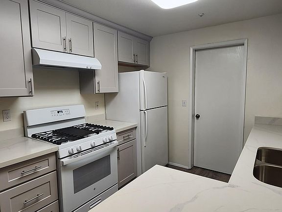 4th image of 9916 NE 135th Pl