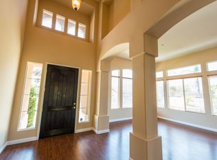 610 Creekside Dr, Redlands, CA 92373