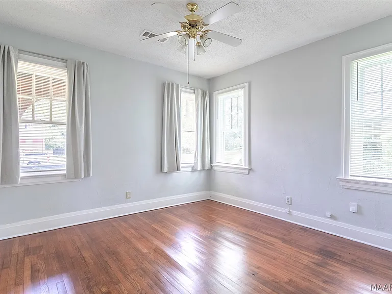 3154 Lexington Rd #B — Photo 13
