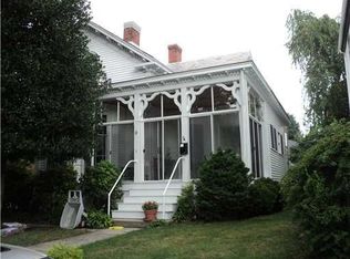 9 Park St, Newport, RI 02840
