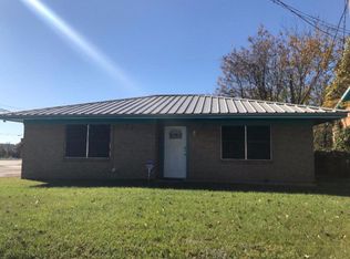 101 7th St, Palestine, TX 75803