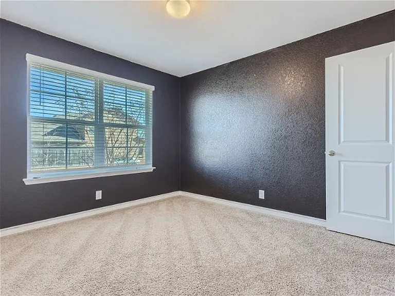 9811 Bratten Rise — Photo 19