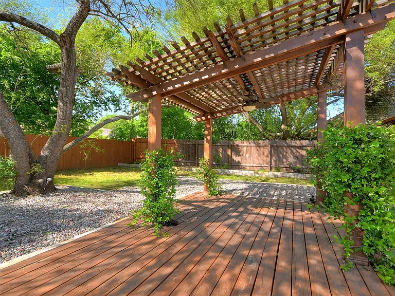 12812 Esplanade St — Photo 24