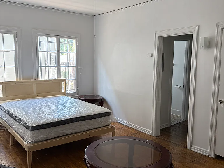 1803 N Wilton Pl #108 — Photo 1