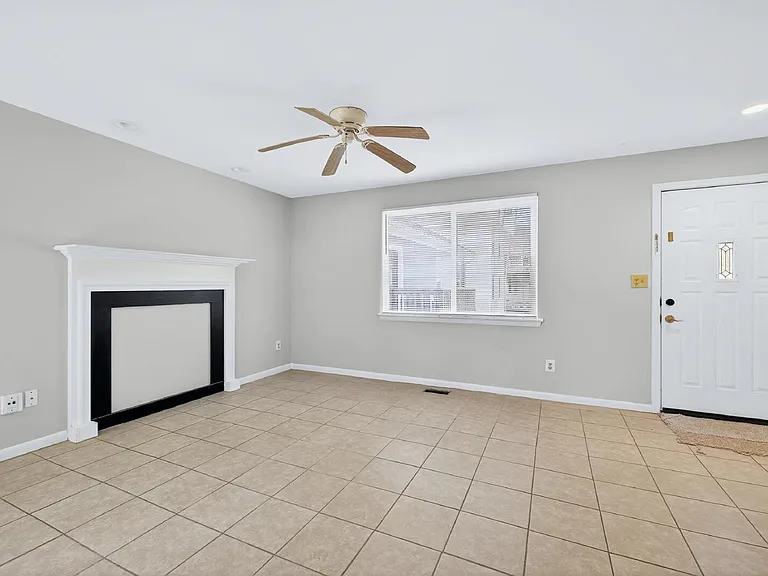 5367 Wayne St #B — Photo 5