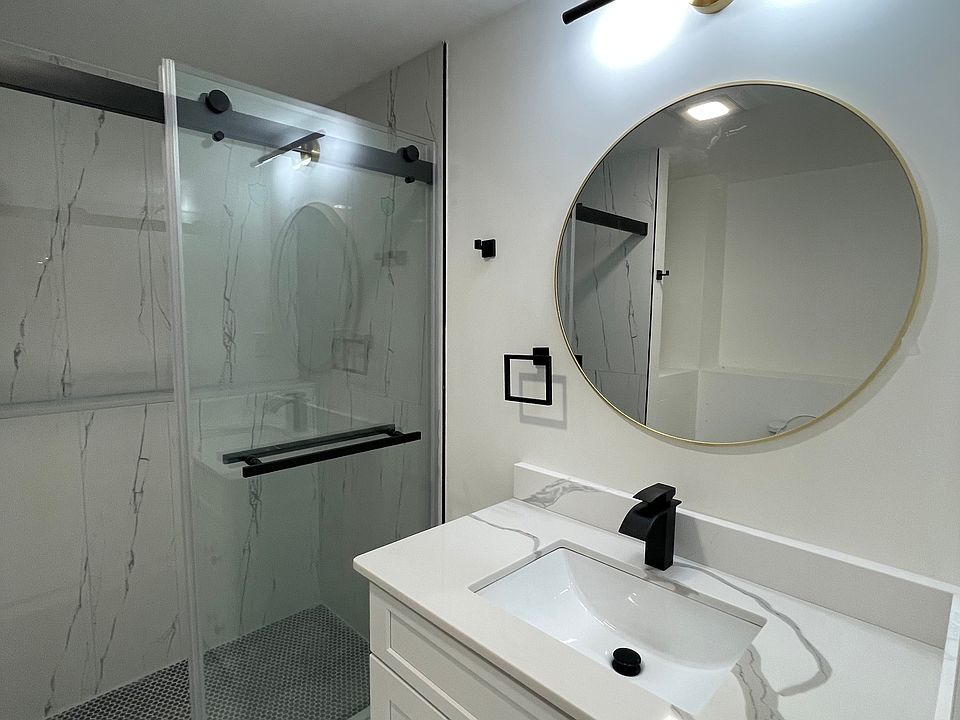 1st image of 114 Sherwood St #B