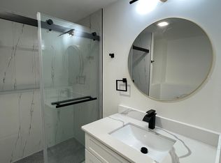 114 Sherwood St #B, Providence, RI 02908