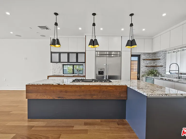 2388 Lyric Ave — Photo 4