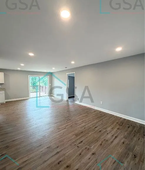 15 Penrose Ave — Photo 12