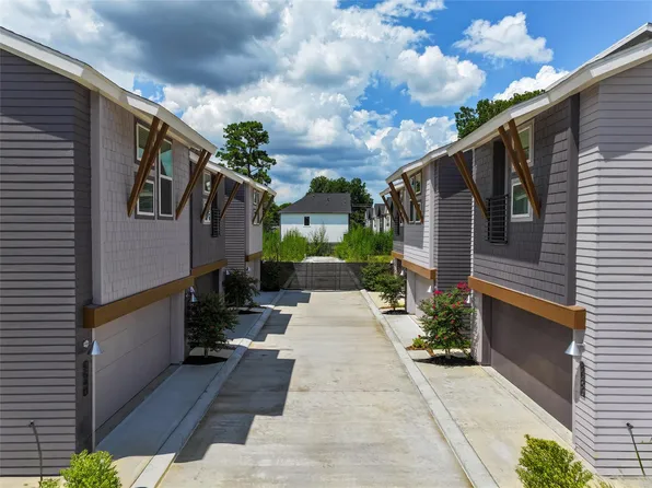 862 Paul Quinn St #C, Houston, TX 77091