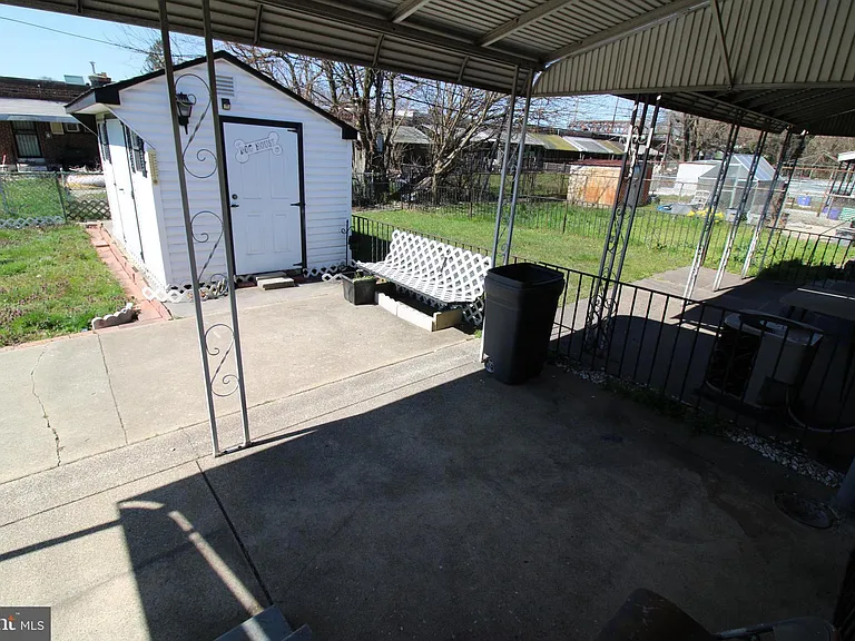 2250 S 56th St — Photo 11