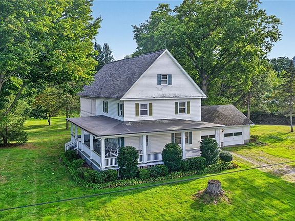 3rd image of 6678 S Ridge Rd W