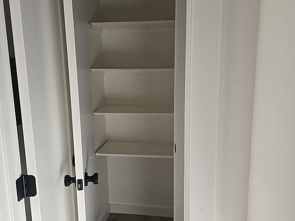 5th image of 1315 Althea Ct APT 9