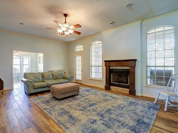 3rd image of 14 Ashleigh Cir