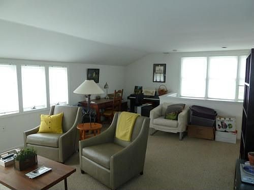 2nd image of 22 E Redman Ave