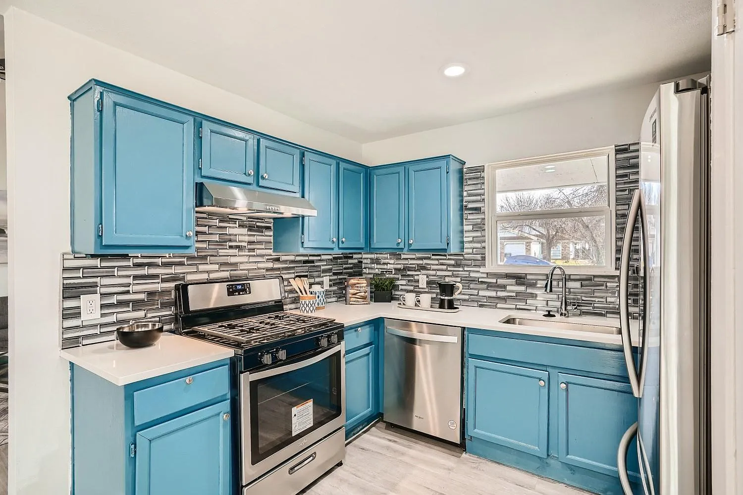 2 bed, 861 sqft, $1,495 — Photo 1