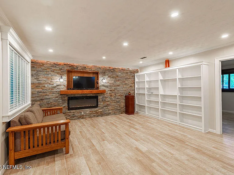 5018 County Road 214 — Photo 12