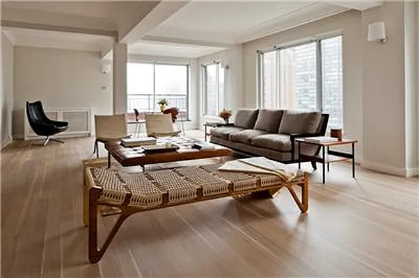 Rented by Apartment Luxe Realty Group, Inc | media 13