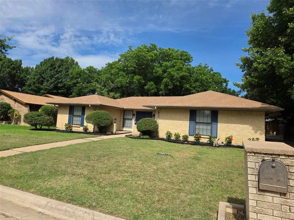 1507 Clover Hill Rd, Mansfield, TX 76063