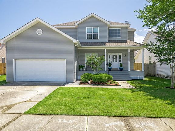 3rd image of 105 Madewood Dr
