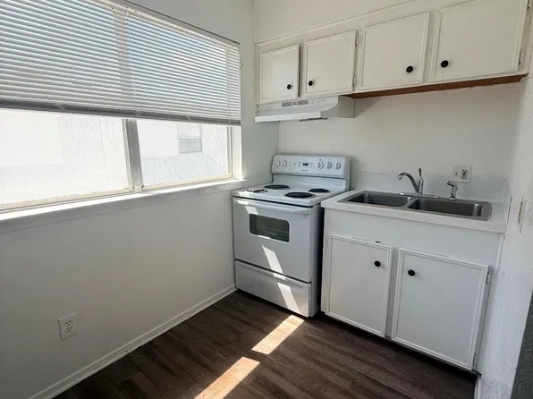 928 Postoffice St #16, Galveston, TX 77550