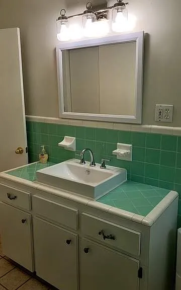 3735 SW 2nd Pl — Photo 7
