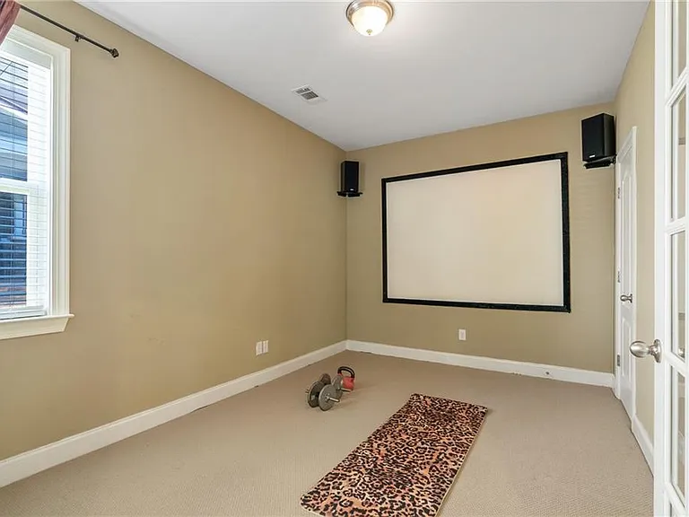 3845 Seaton Dr — Photo 18